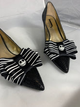 Load image into Gallery viewer, Nightmare Before Christmas Shoe Clips , Halloween Shoe Clips, Jack Skellington Shoe Clips