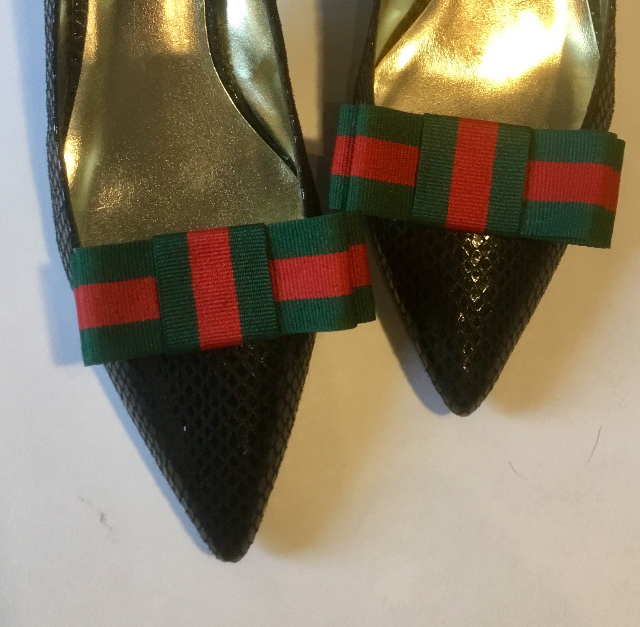 Designer Inspired Bee Shoe Clips, Green and Red Bee Shoe Clips, Red an –  Couture De South