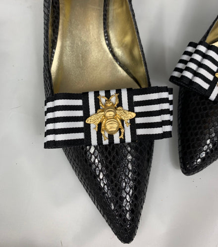 Frayed997 Bee Shoe Clips , Gold Bee Shoe Clips , Black and White Bow Shoe Clips , Bridesmaids gifts