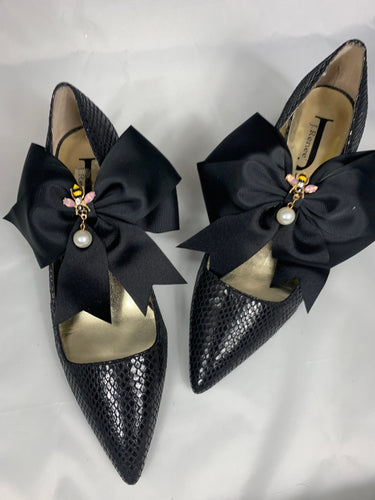 Black Bow Bee Shoe Clips , Bee Shoe Clips , Black Bow Shoe Clips , Bridesmaids gifts